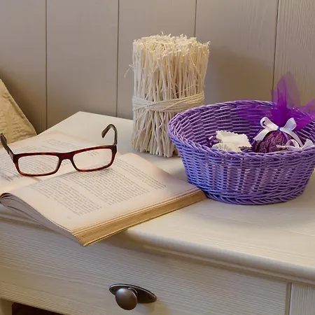 Ai Prati Λατζίζε