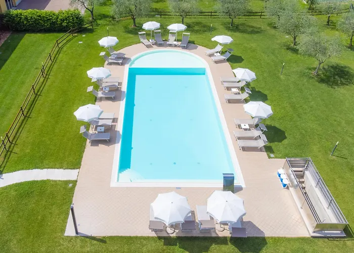 Ai Prati مزرعة للإقامة لاتيزي