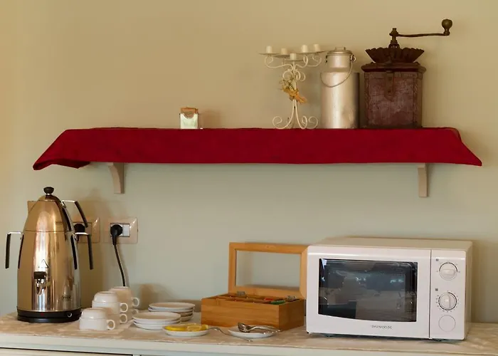 Ai Prati مزرعة للإقامة لاتيزي