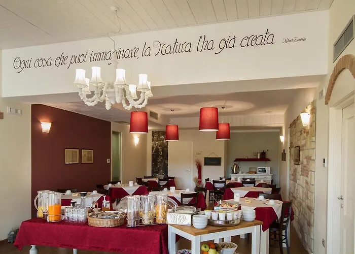 Ai Prati مزرعة للإقامة لاتيزي