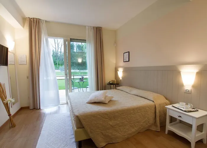 Ai Prati لاتيزي